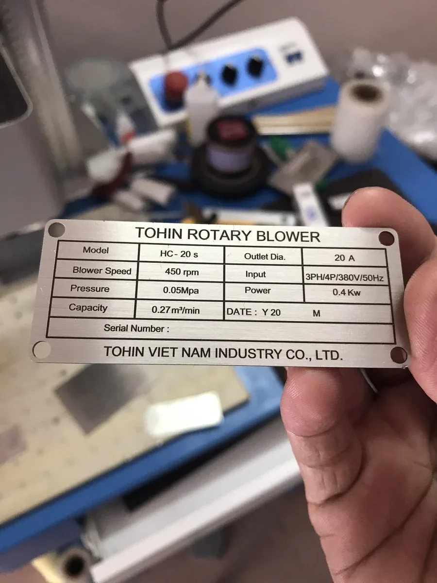 Nameplate inox khắc laser